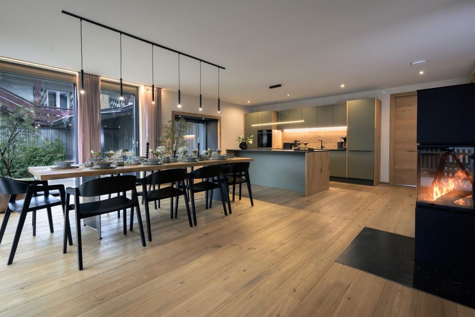 Boutique ChaletS Alpi - Private Sauna & Garden Apartment in Garmisch-Partenkirchen