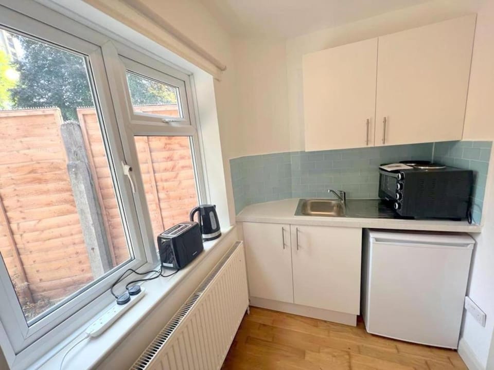 Studio (Twin) in Central Sutton House in England