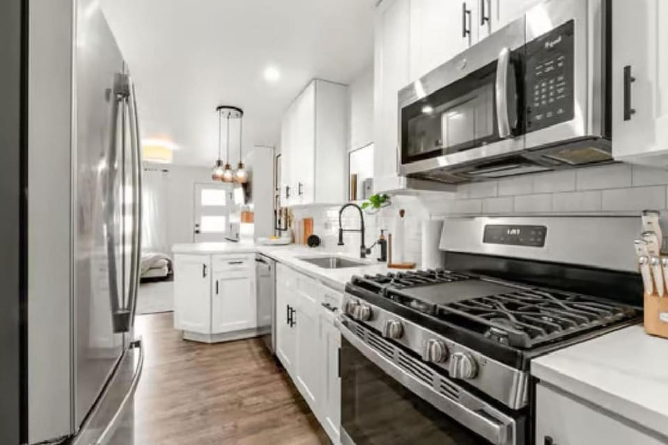 West Denver Radiance Light and Bright 3BR retreat House in Denver