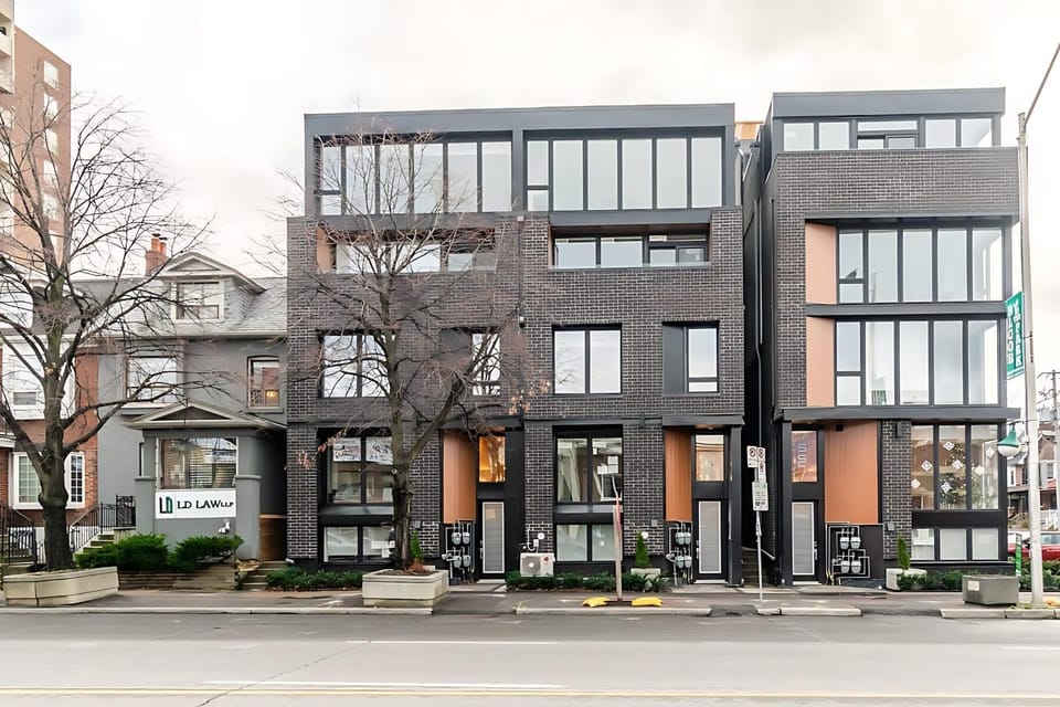 Property building, City view