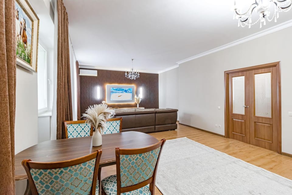 Апартаменты в центре деловой части города Левый берег Apartment in Kazakhstan