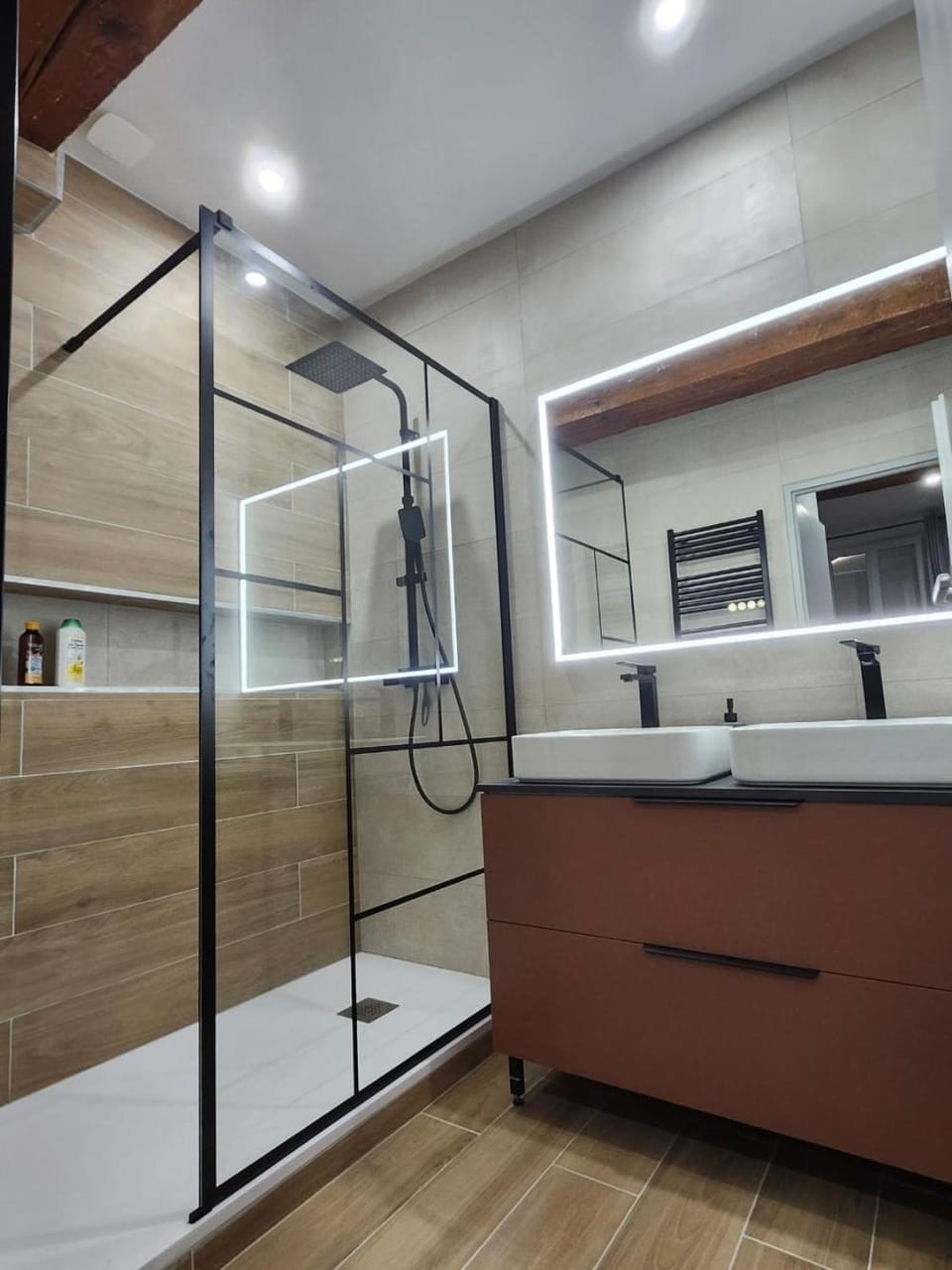 Grand T4 lumineux 200 m du port Apartment in Castelnaudary