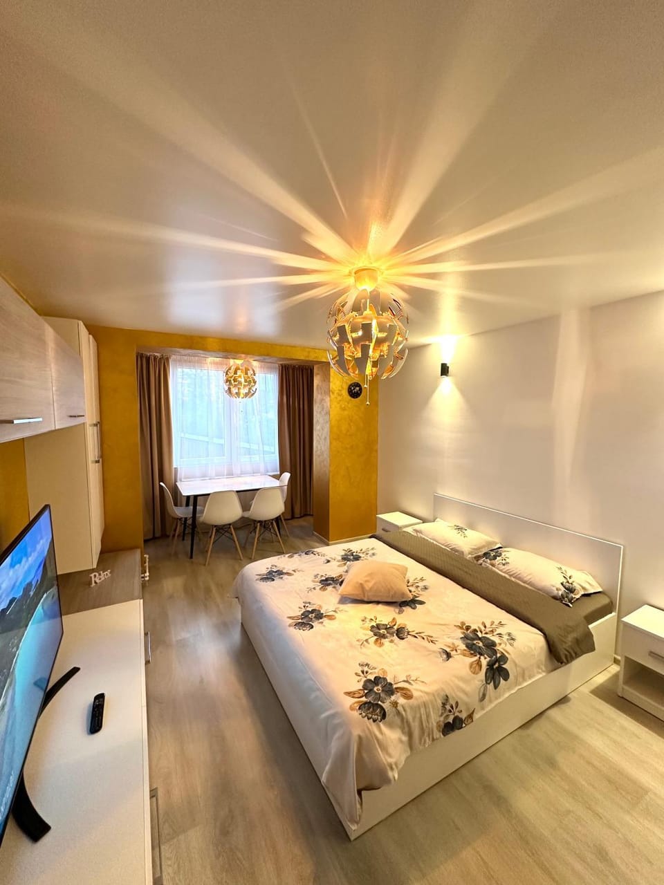 Gold Vibe Apartment Apartment in Romania