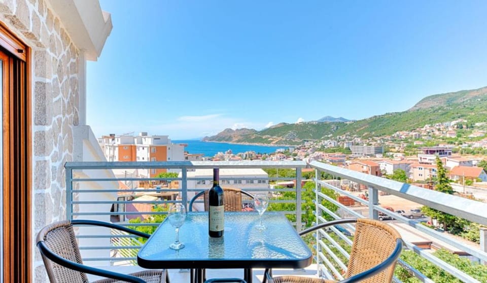 Lotos - stan 310 Apartment in Ulcinj Municipality