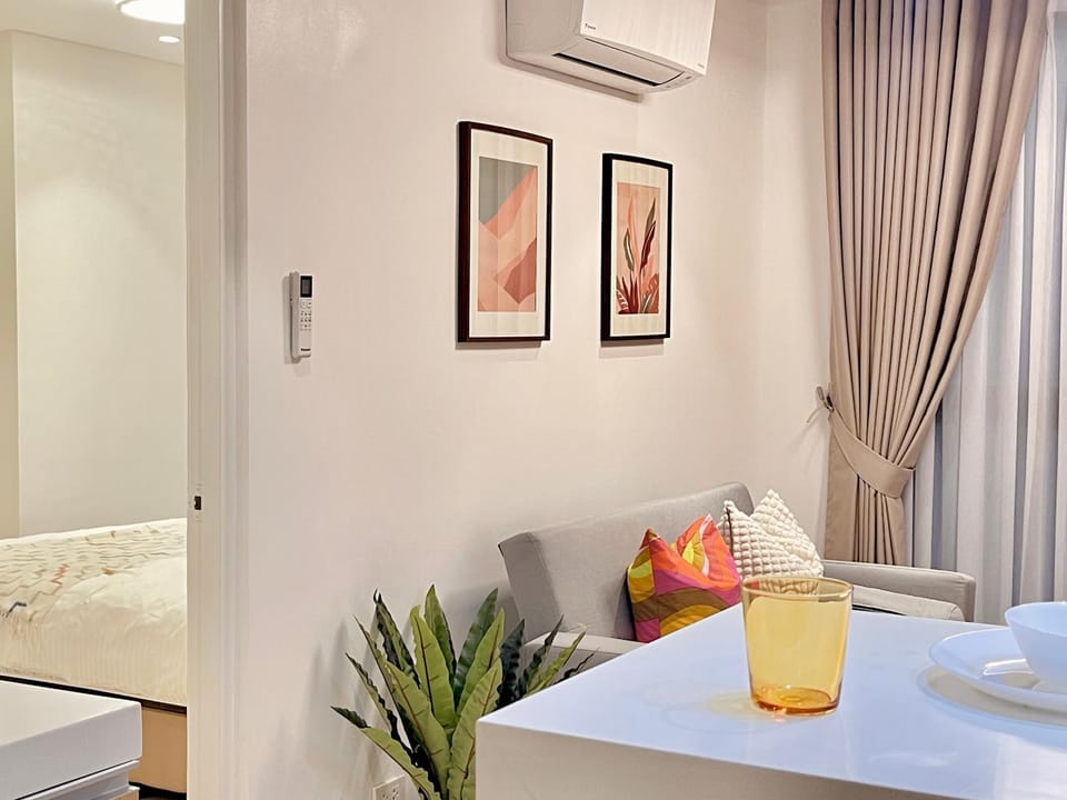 Debbie's Modern 1 BR Condo Unit Apartment hotel in Batangas