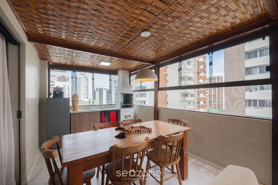 BBQ facilities, Dining area