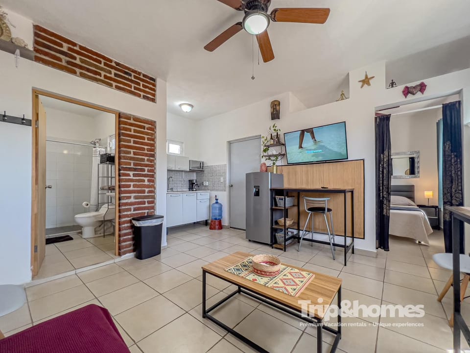 Communal lounge/ TV room, TV and multimedia, Kitchen or kitchenette, Photo of the whole room, Evening entertainment, pet friendly