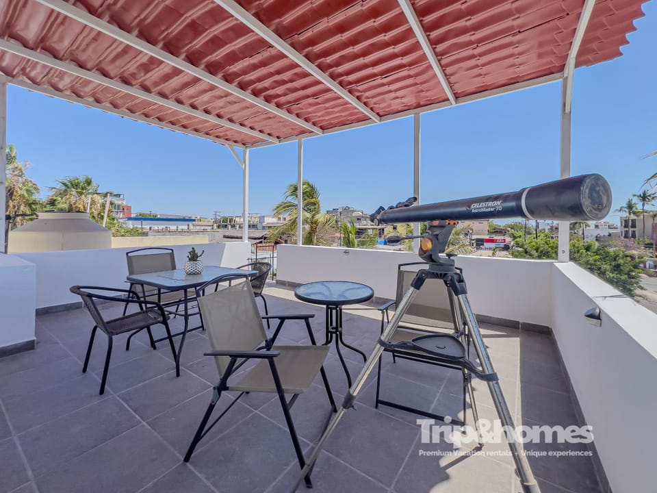 Patio, Day, View (from property/room), Balcony/Terrace, Dining area