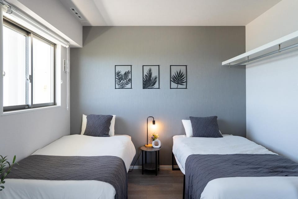 Crest Blue 404-オーシャンフロント! 新築マンション! Apartment in Okinawa Prefecture
