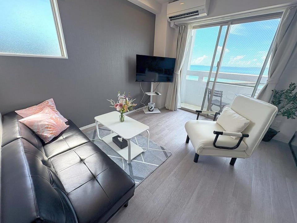 Crest Blue 404-オーシャンフロント! 新築マンション! Apartment in Okinawa Prefecture