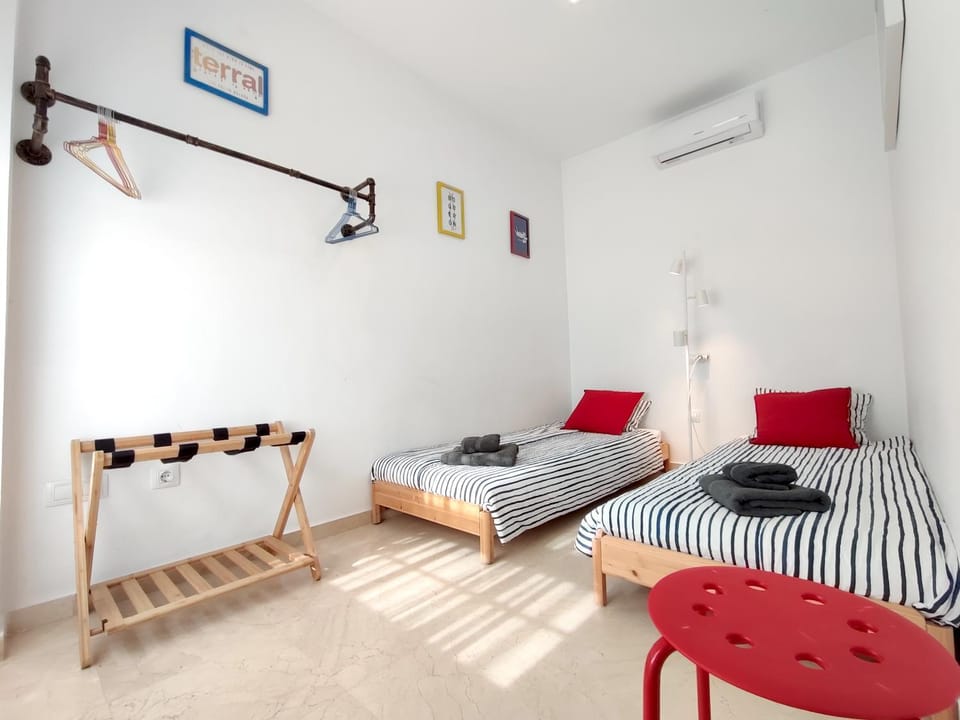 Photo of the whole room, Bedroom, air conditioner