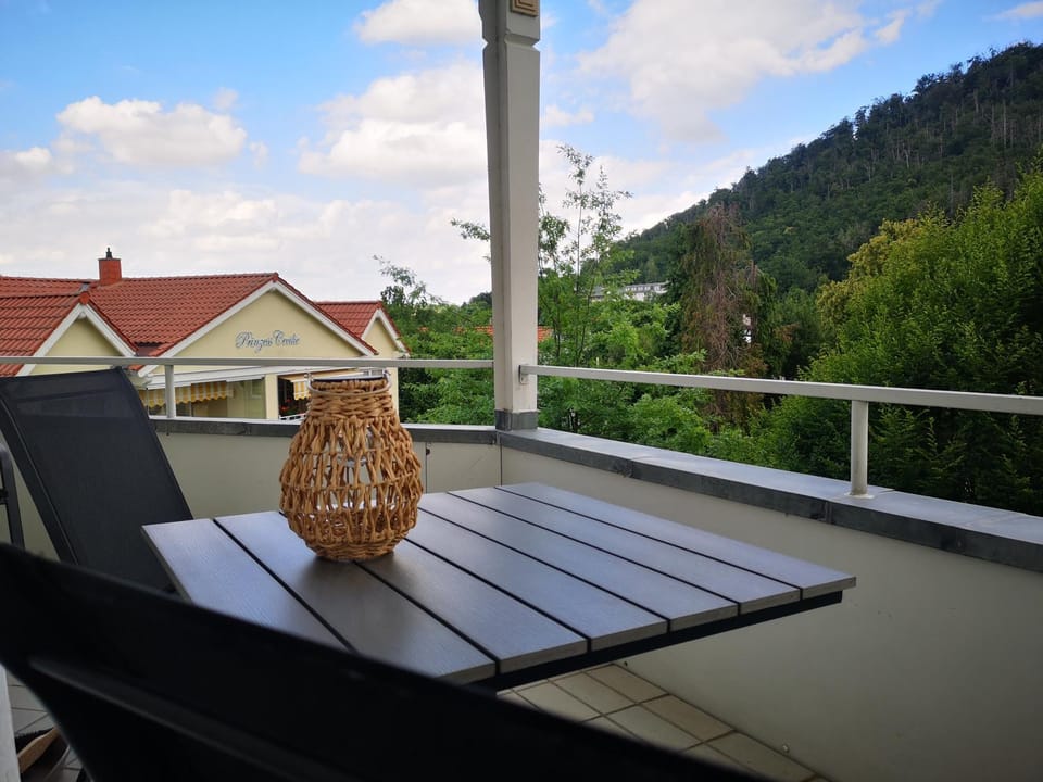 Day, Natural landscape, Balcony/Terrace, Mountain view