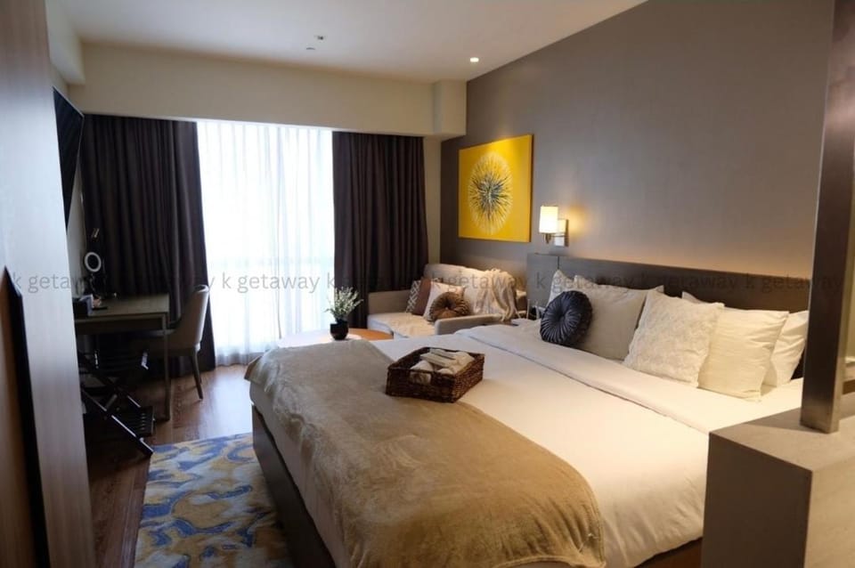 Acqua at The Hotel Residences Acqua Manila near Makati and BGC Apartment hotel in Mandaluyong