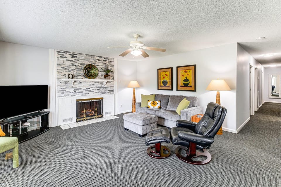 Charming Kingsport Home w/ Spacious Fenced Yard! House in Kingsport