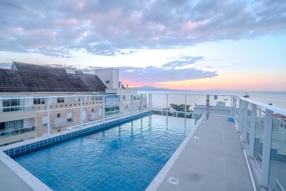 Swimming Pool with Sea View | WI-FI 1000mb #CHA11 Apartment in Florianopolis
