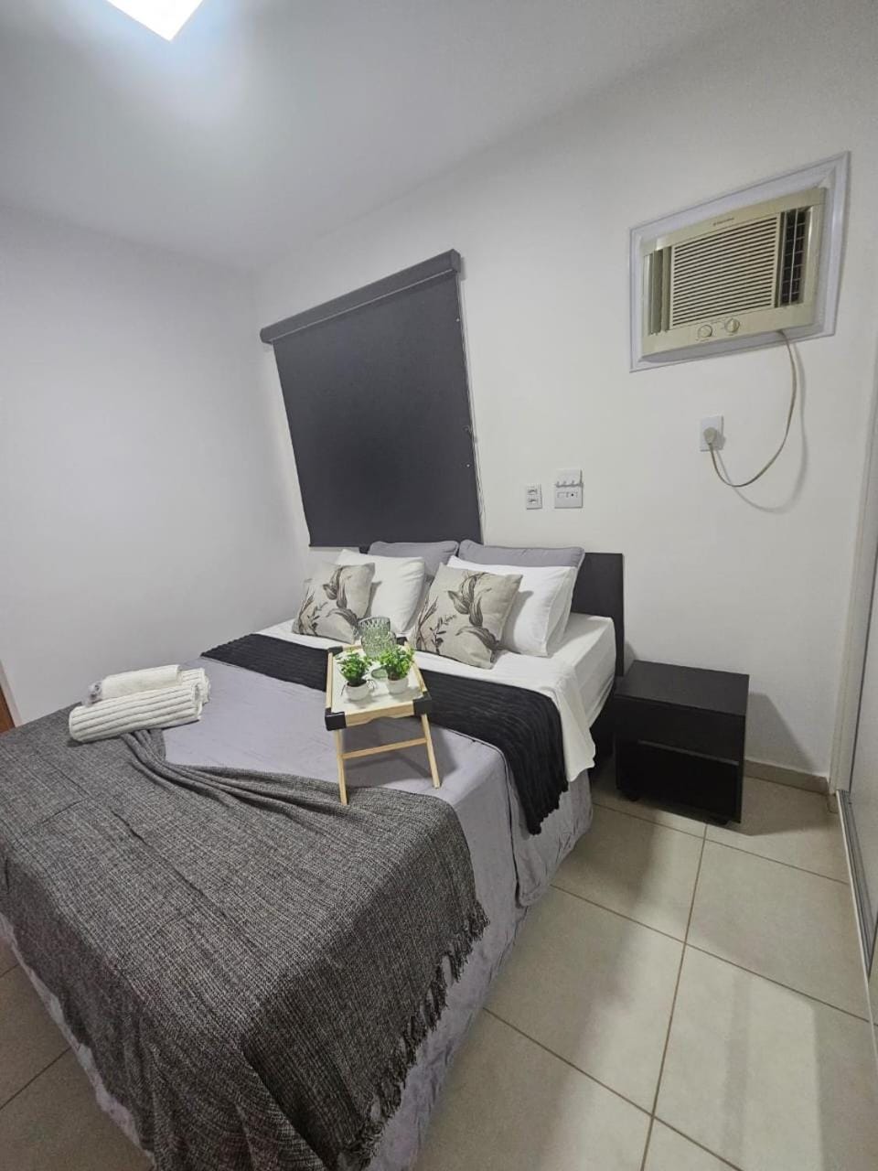 Travellar London 161 Apartment in Ribeirão Preto