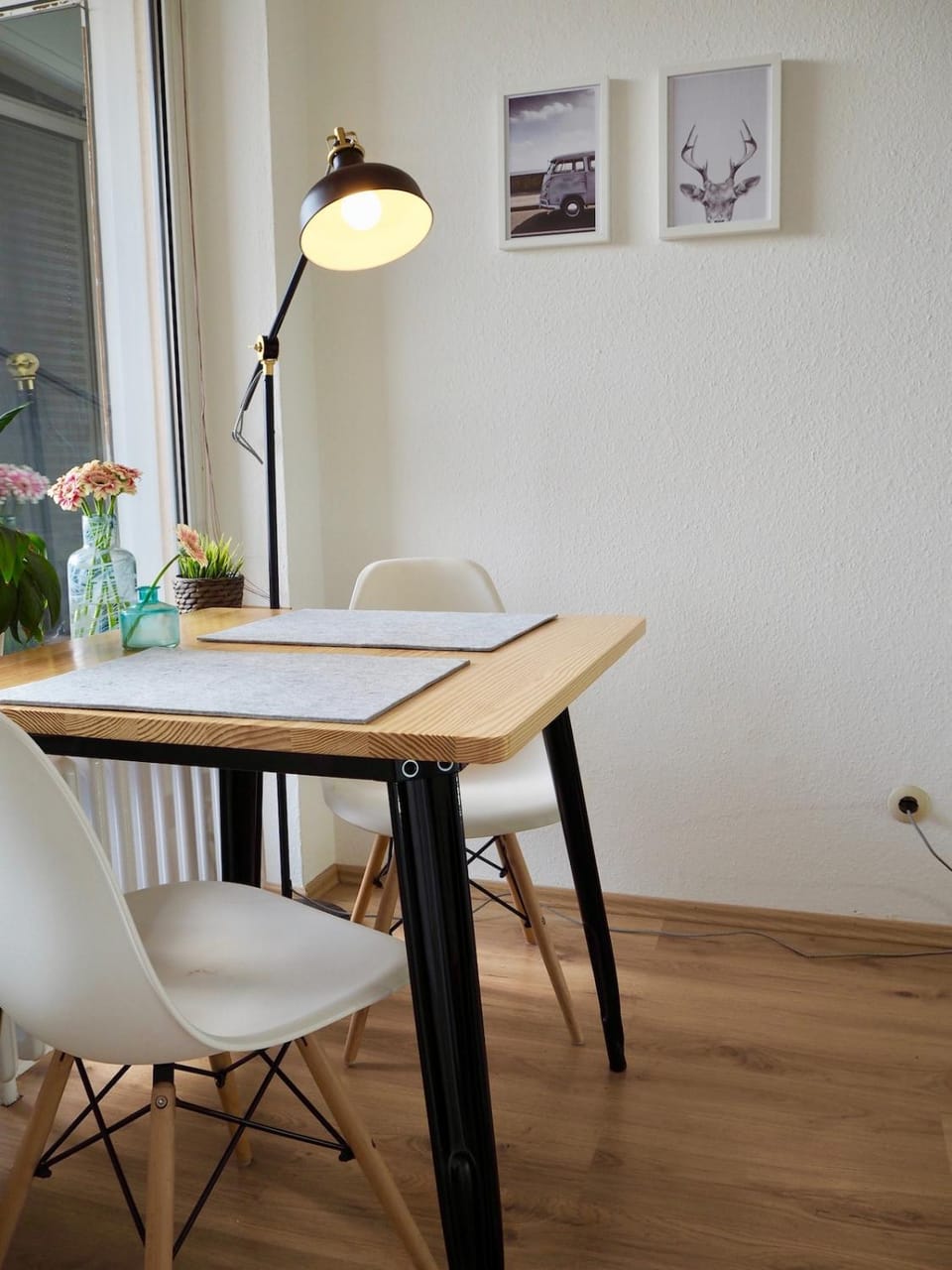 Seating area, Dining area