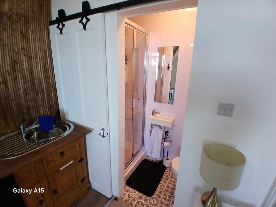 Eagles Nest Sea view with ensuite 3rd floor Vacation rental in Pwllheli