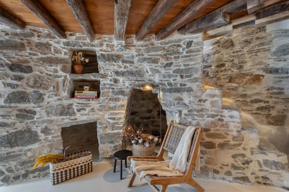 Near Naousa - 1BR - Jacuzzi - ōrigín Cycladic Windmill House in Paros, Greece