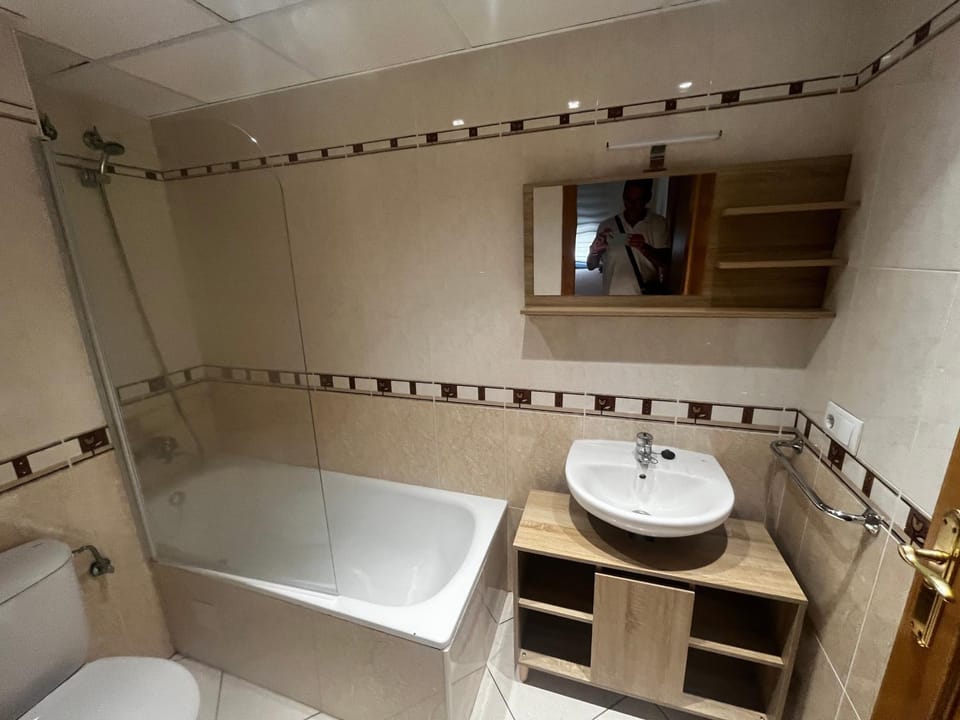 Shower, Toilet, Bathroom, Bath
