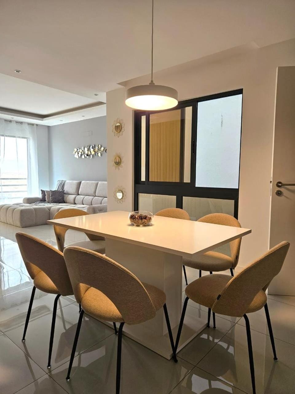 Living room, Dining area