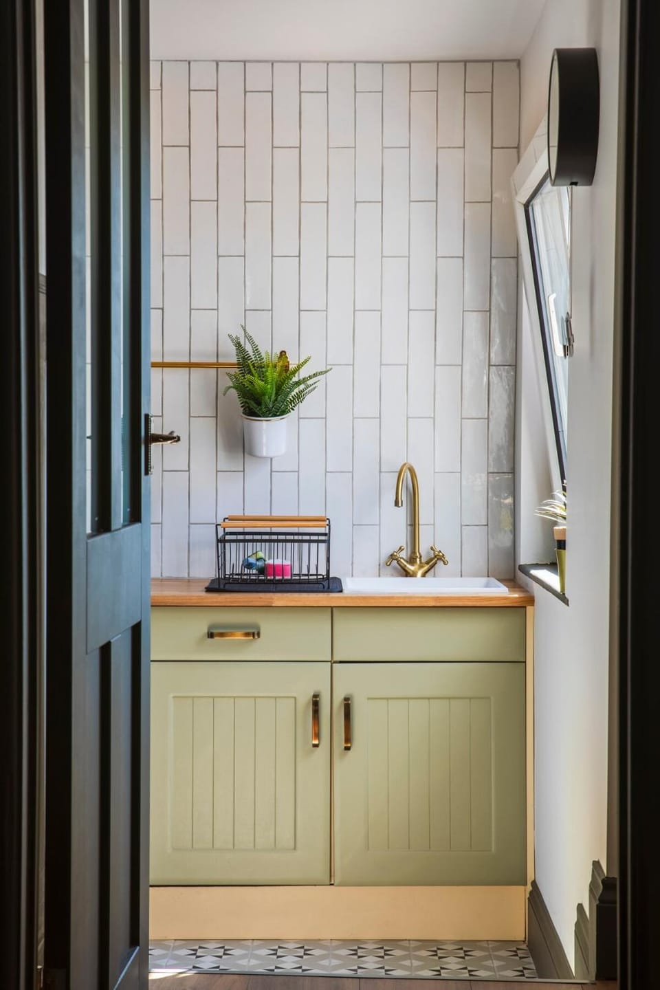 Cathedrals View - 2-4 bed Top-floor Apt in Exeter - Self Check in, Free Parking! House in Exeter