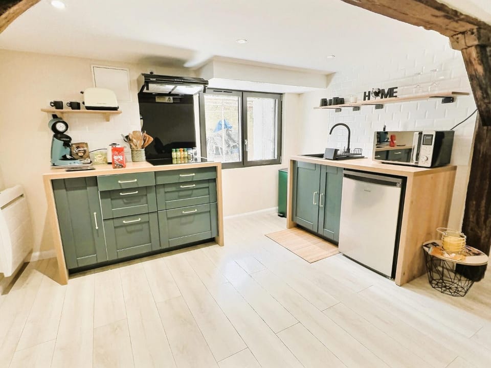 Kitchen or kitchenette, stove, kitchen