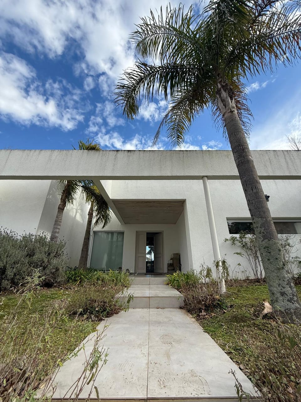 Property building, Facade/entrance, Spring, Day, Garden, Garden view
