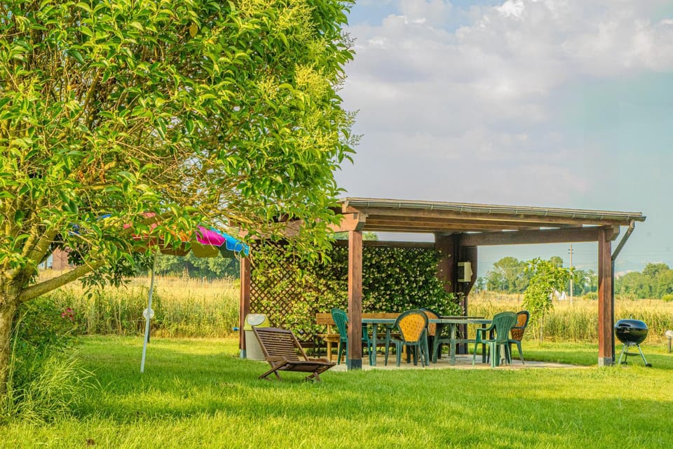Patio, Garden, Balcony/Terrace
