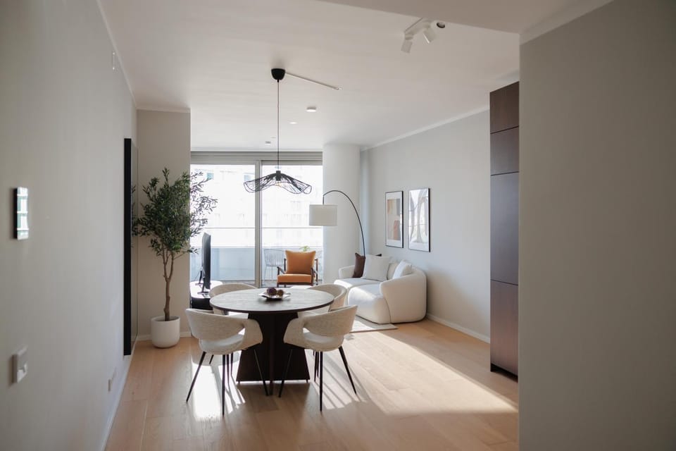 Living room, Photo of the whole room, Seating area, Dining area