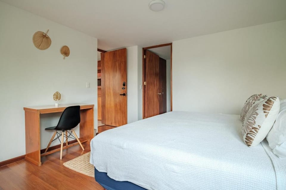 Senda Stays Oasis Pool House - 4BR, Next to Roma Sur House in Mexico City