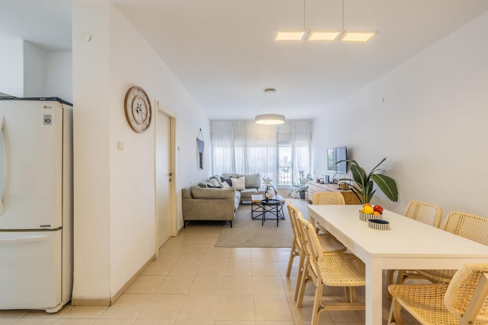 Carmel Lookout – Sea-View Apt on Mt. Carmel (8) Apartment in Haifa