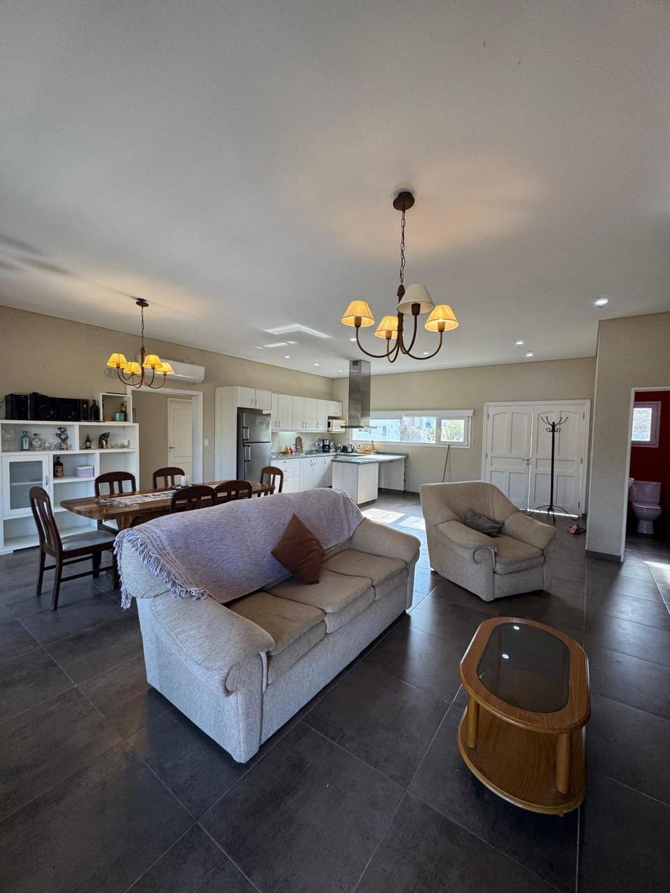 Bed, Kitchen or kitchenette, Living room, Photo of the whole room, Seating area, Dining area, Bedroom