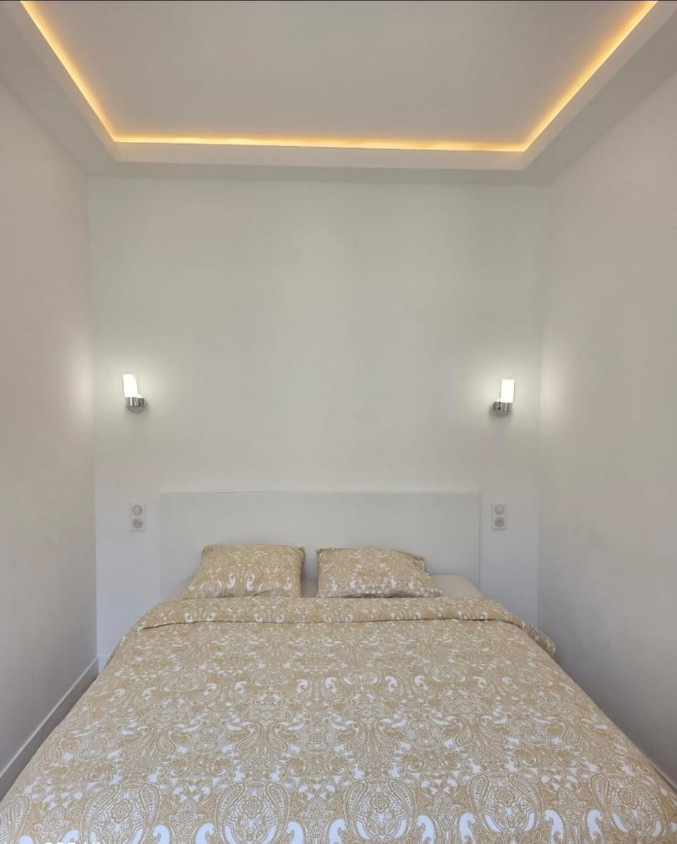 2P Centre Ville Apartment in Nice