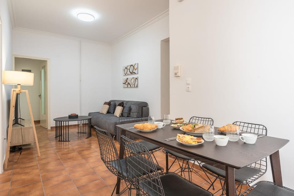 Veni Acropolis Museum 2Bd Apt Apartment in Sporades, Greece