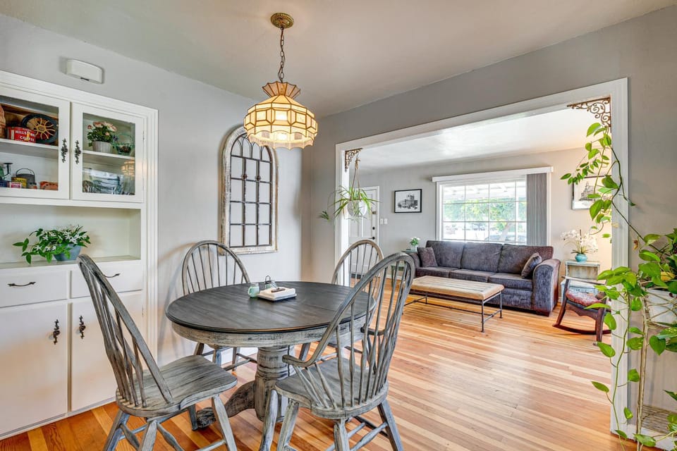 Less Than 1 Mi to Oakland As Park West Sacramento Home House in West Sacramento