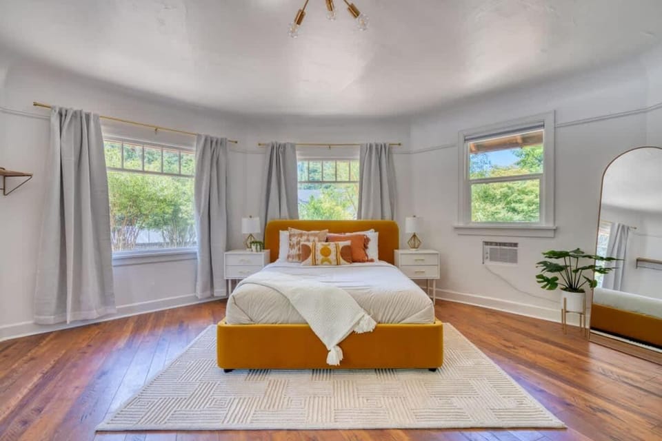 Forest Studio Oasis - Mile from Multnomah Village Apartment in Portland