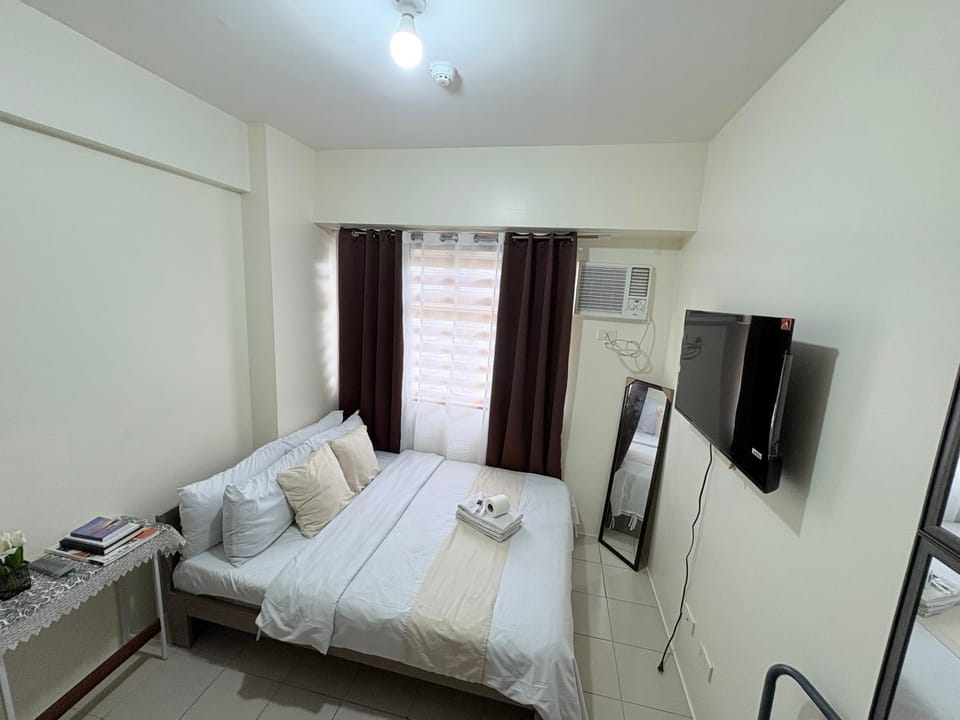 JJMC PLACE 35 With Netflix and Unli Wifi Apartment in Mandaluyong