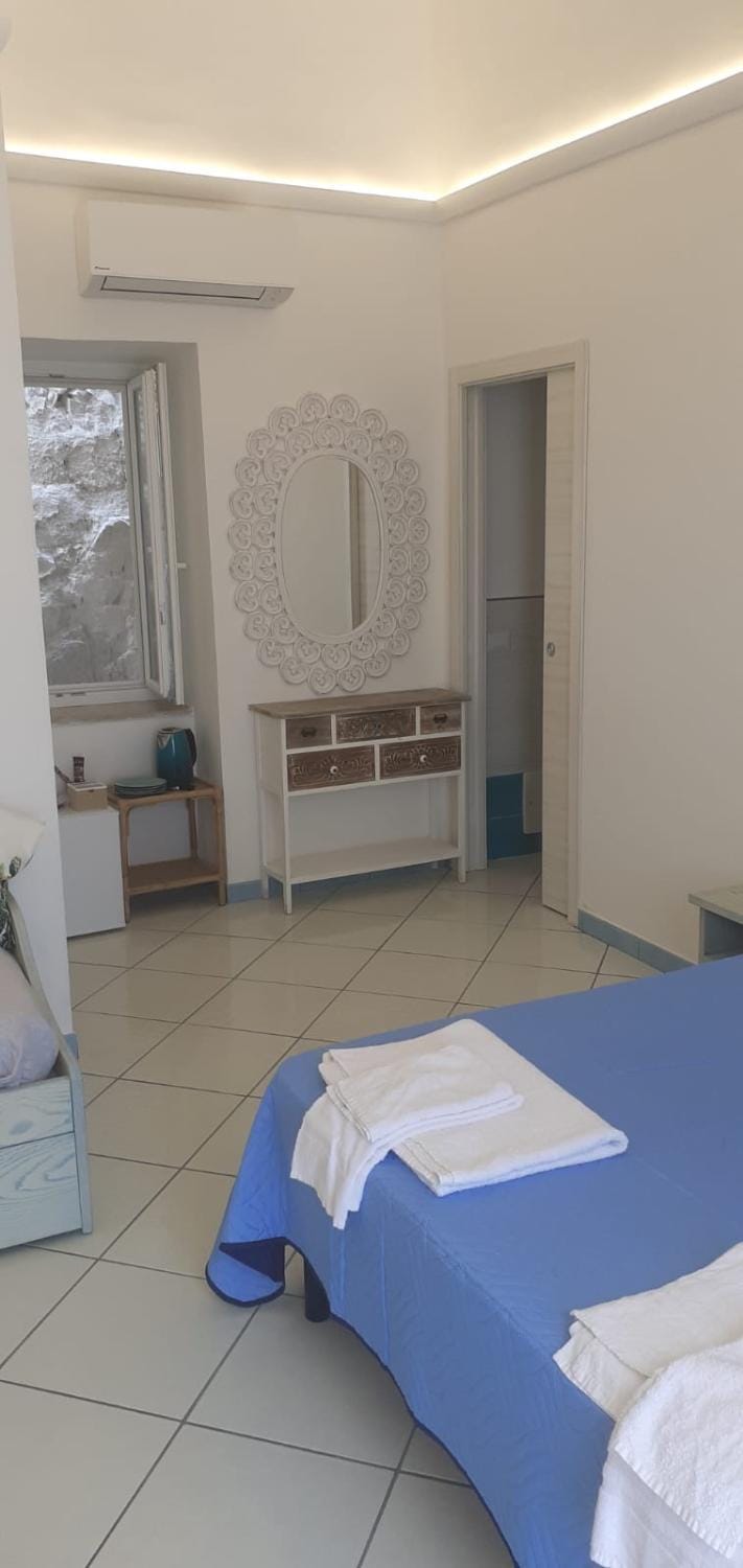 Residenze Azzurra Bed and Breakfast in Ponza