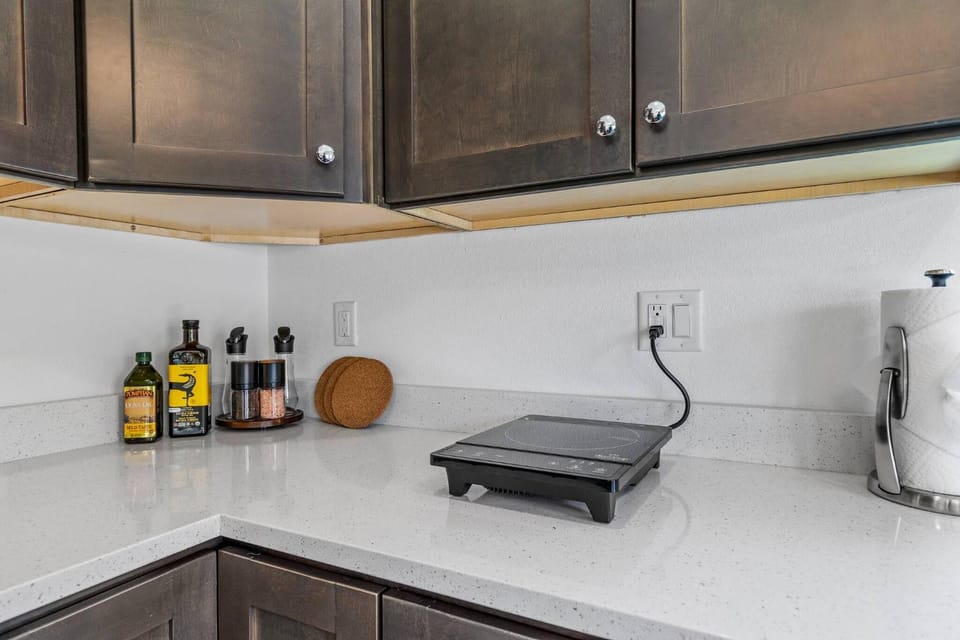 Kitchen or kitchenette, stove