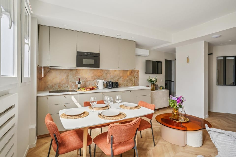 Lavie Maison AC Fontaine Apartment in Paris