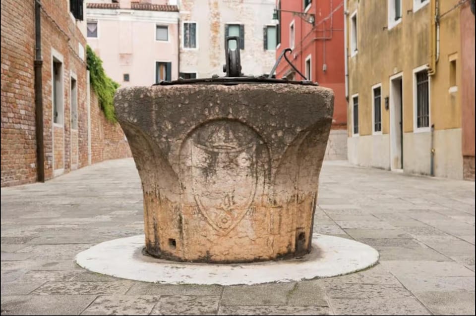 Tre Ponti Guest House Terrace Bed and Breakfast in Venice