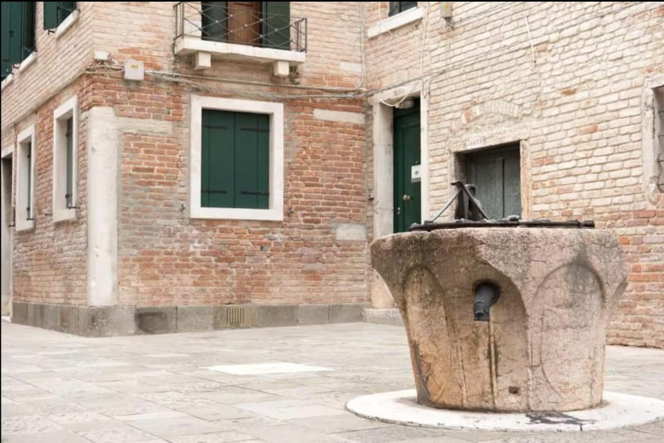 Tre Ponti Guest House Terrace Bed and Breakfast in Venice