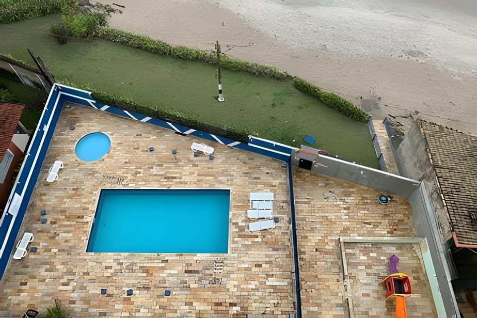 APTO PÉ na AREIA com Piscina - Centro Itanhaem Apartment in Itanhaém