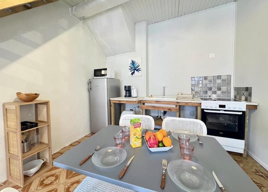 Appartement Le Biscaye - Au coeur de Saint-Pierre Apartment in Arrondissement of Saint-Pierre