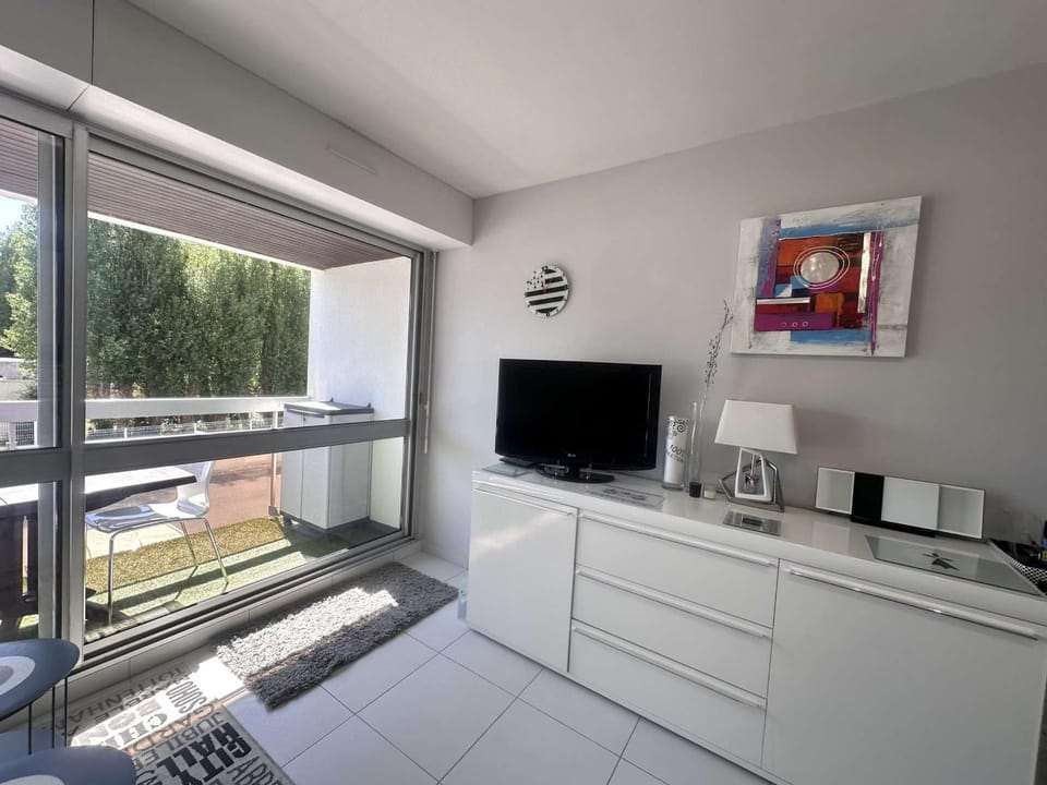 T2 rénové à 100m de la plage avec balcon et parking privé - FR-1-481-181 Apartment in Bénodet
