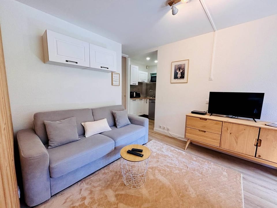 Appartement 2 pièces, 4 pers, balcon, ski aux pieds - FR-1-353-155 Apartment in Landry