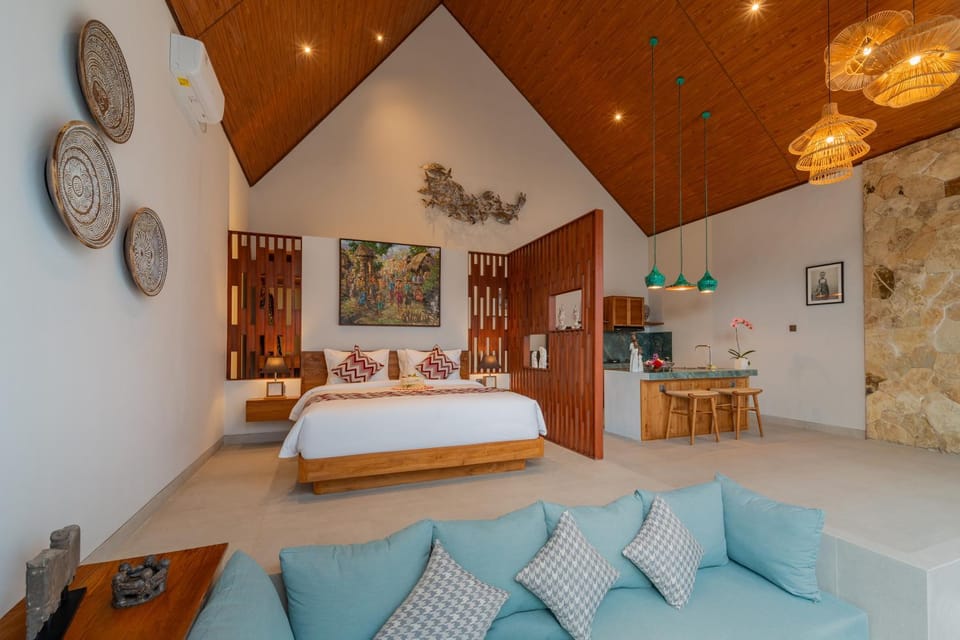 Photo of the whole room, Bedroom