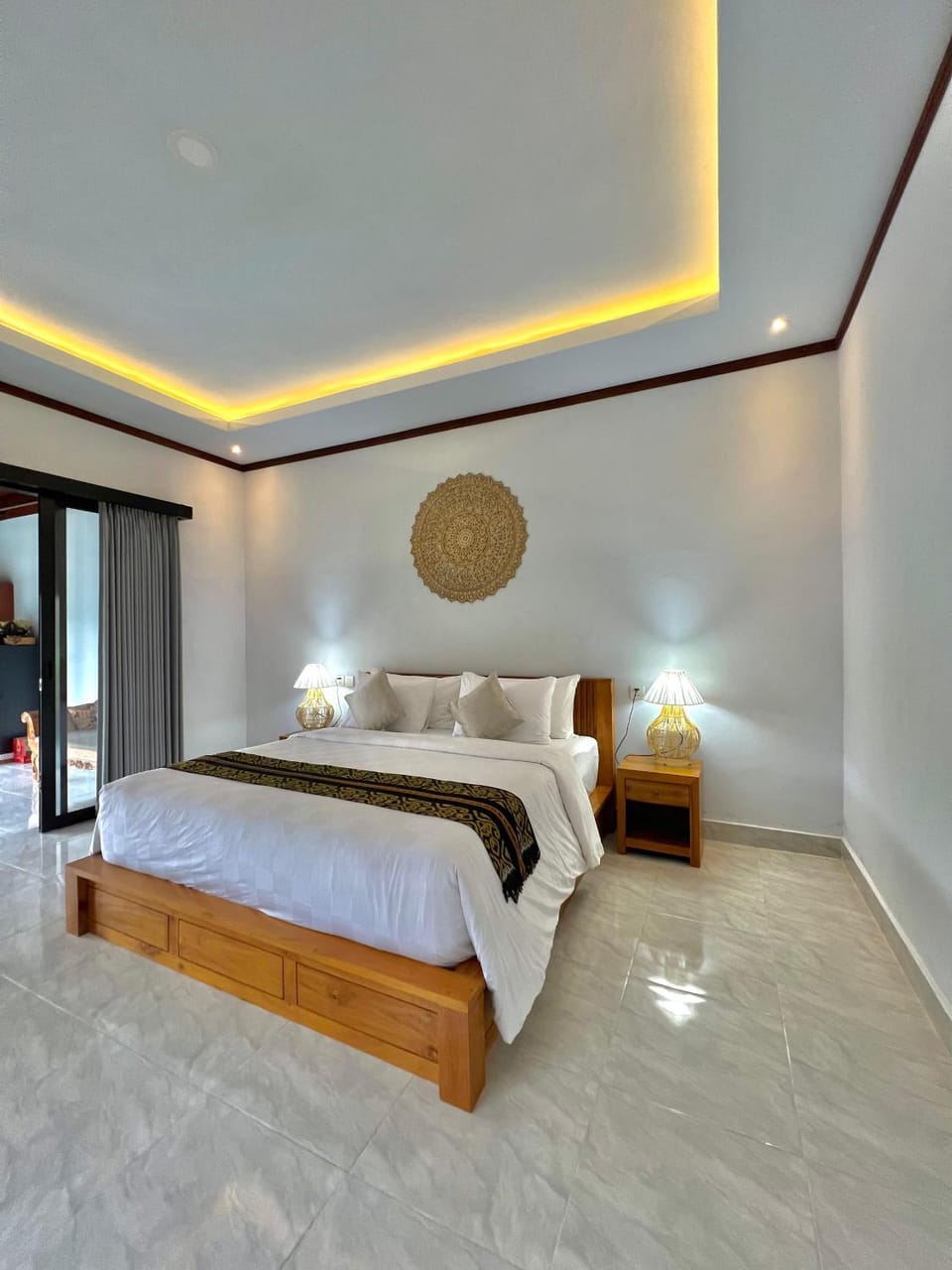 Bed, Photo of the whole room, Bedroom