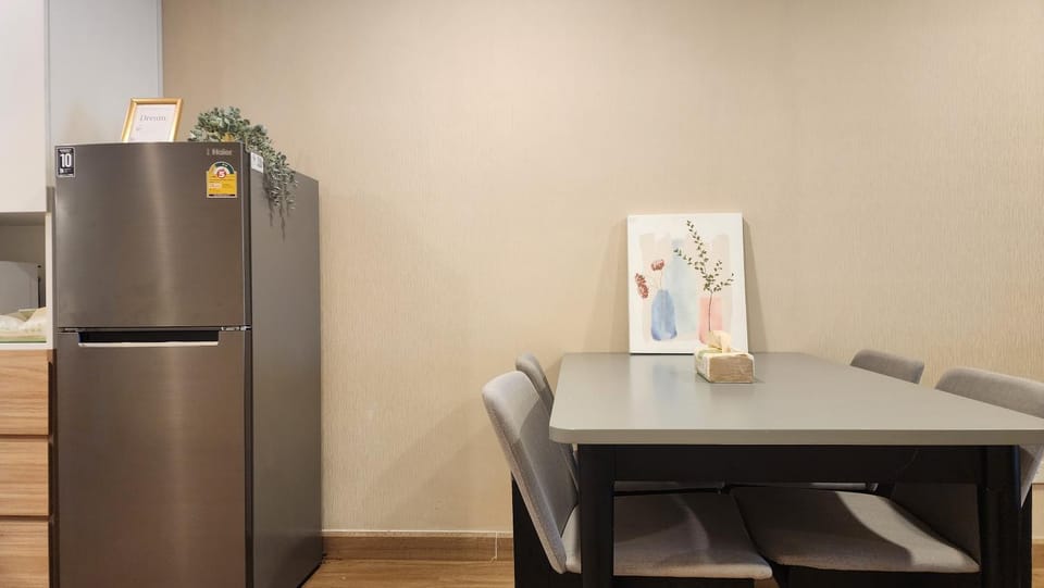 Dining area, Dinner